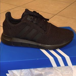 Adidas Swift Run J